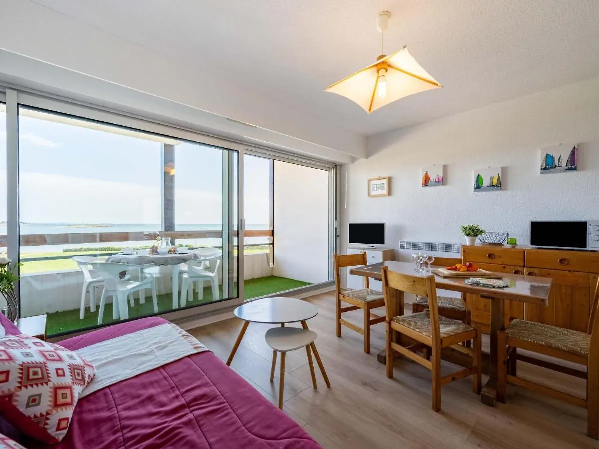 Studio Men Du-3 By Interhome Carnac